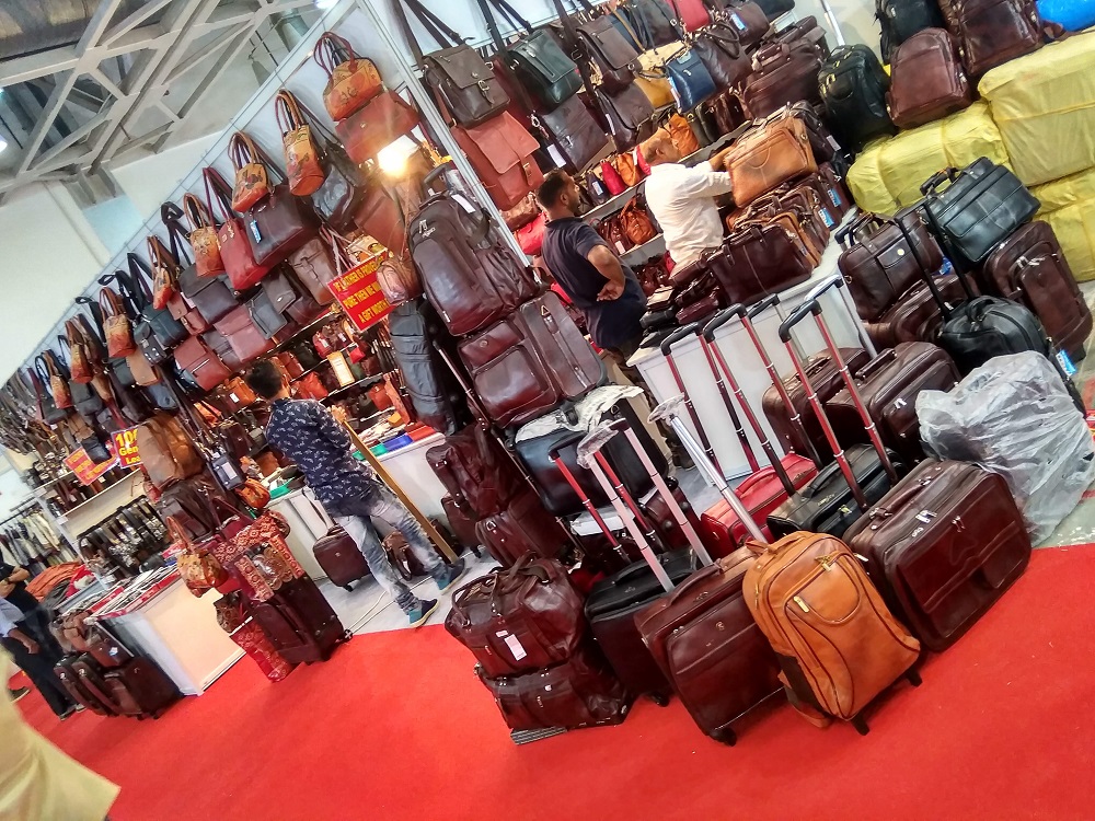 leather bag stall